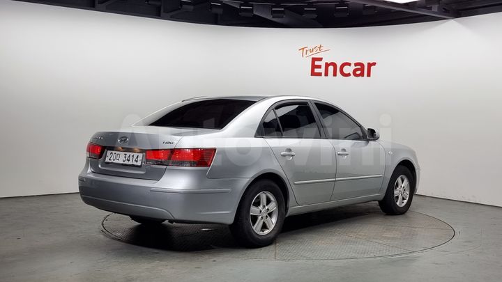 Hyundai Sonata 2009 — 2