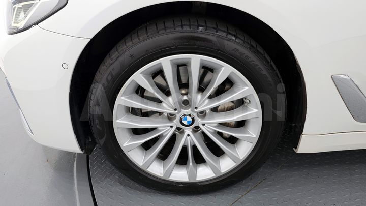 BMW 5 Series 2022 — 5