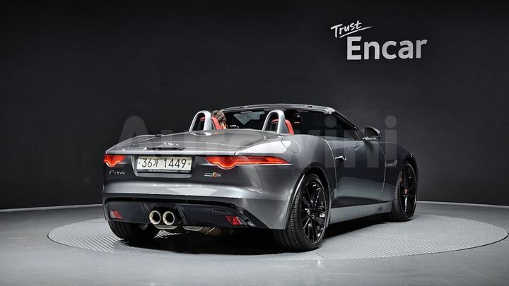 Jaguar F Type