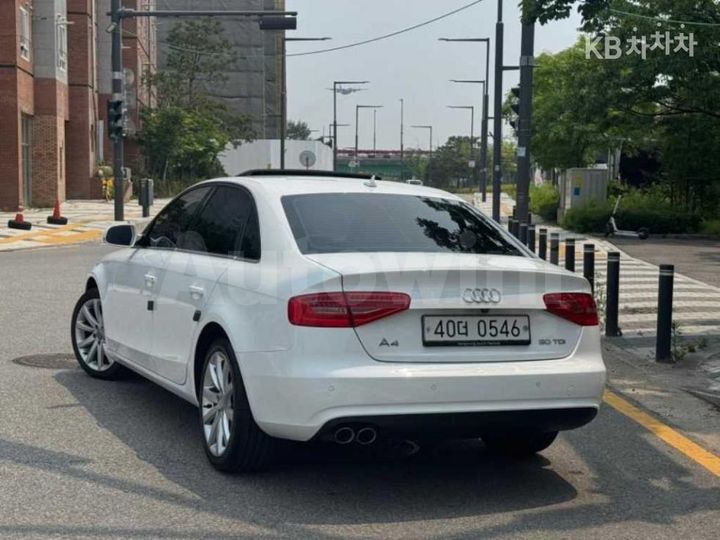 Audi A4 2016 — 2