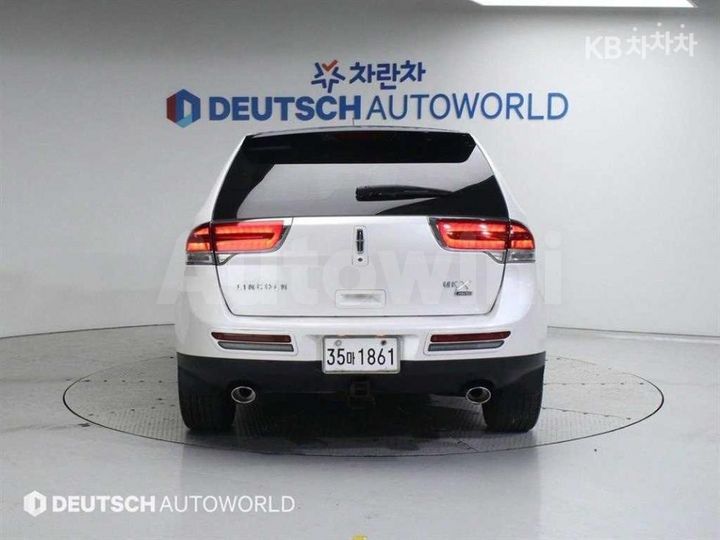 Lincoln MKX 2011 — 4