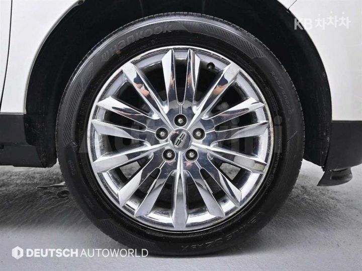 Lincoln MKX 2011 — 5