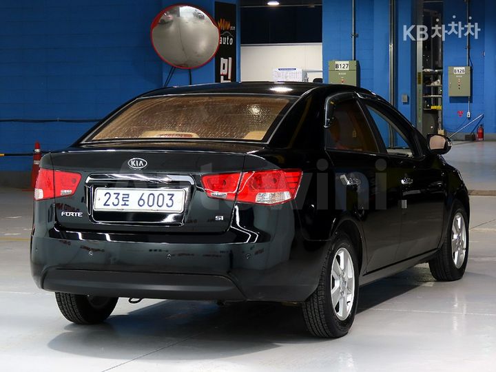 Kia Forte 2010 — 4