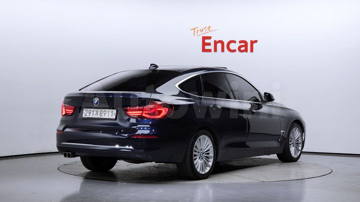 BMW 3 Series 2020 — 2