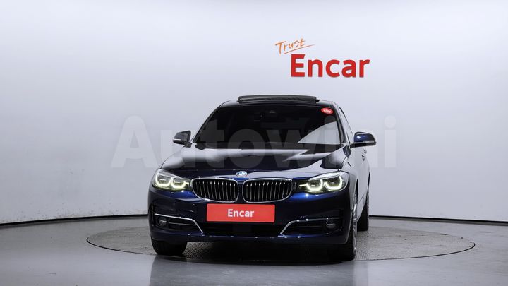 BMW 3 Series 2020 — 3