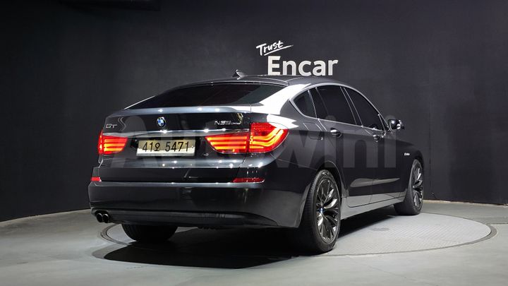 BMW 5 Series 2012 — 2