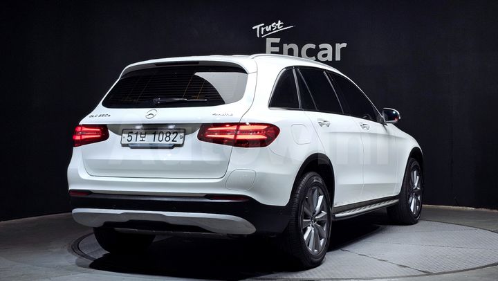 Mercedes Benz GLC Class 2019 — 2