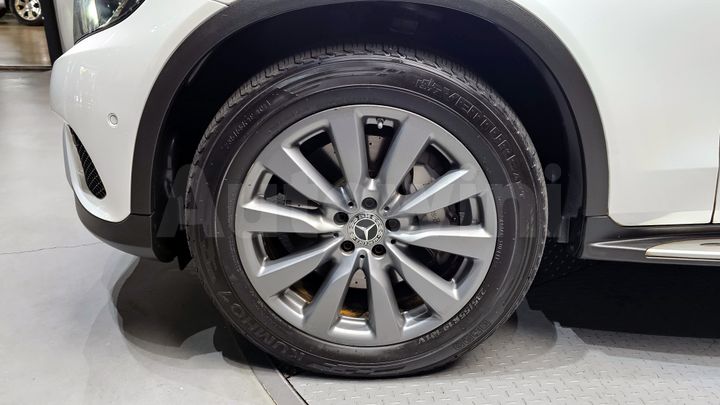 Mercedes Benz GLC Class 2019 — 5