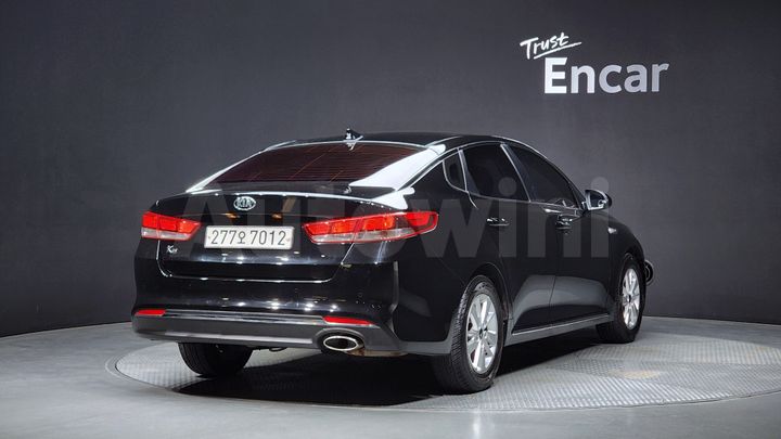 Kia K5 2016 — 2
