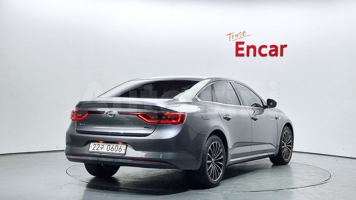 Renault SM6 2016 — 2