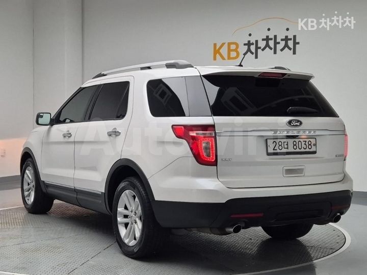 Ford Explorer 2014 — 2