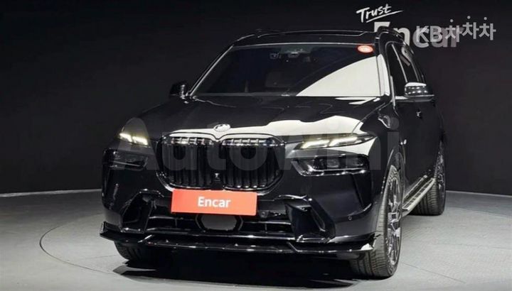BMW X7 2023 — 3