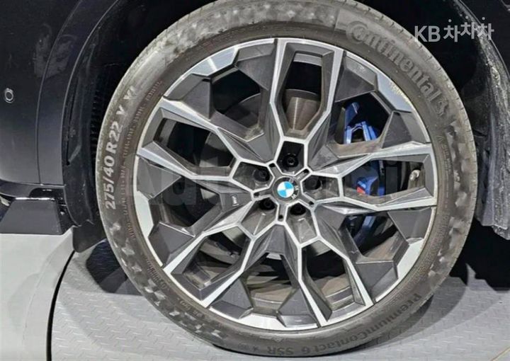 BMW X7 2023 — 5