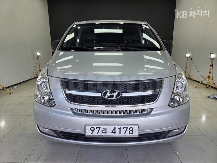 Hyundai Starex 2008 — 2