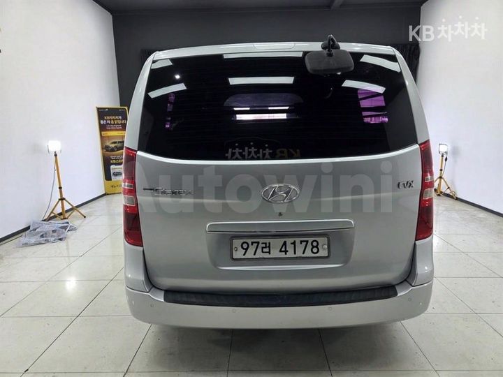 Hyundai Starex 2008 — 4
