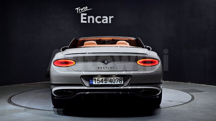Bentley Continental 2022 — 4