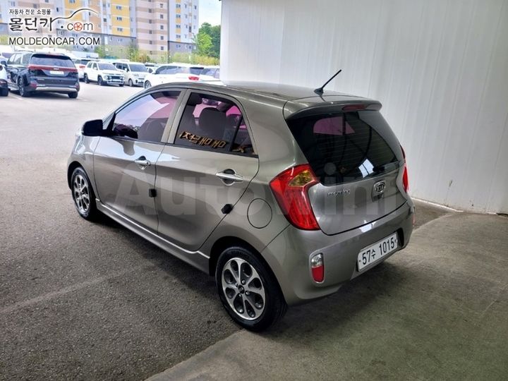 Kia Morning 2011 — 2