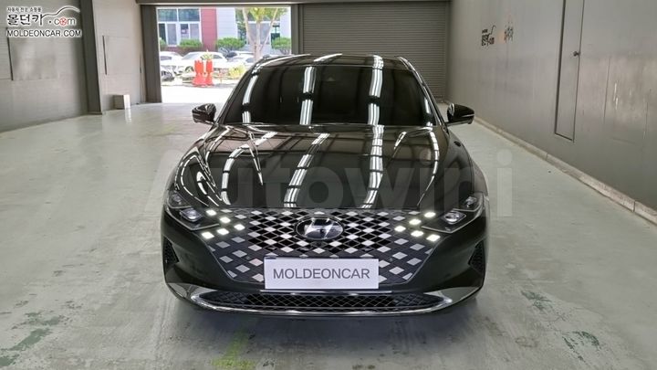 Hyundai Grandeur 2021 — 3