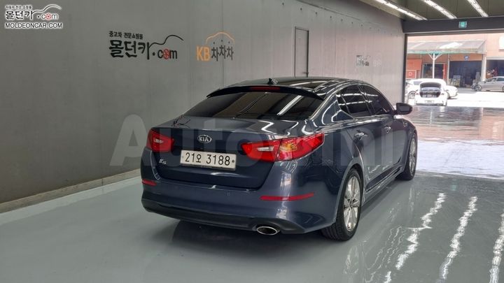 Kia K5 2013 — 2