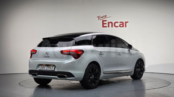 Citroen DS5