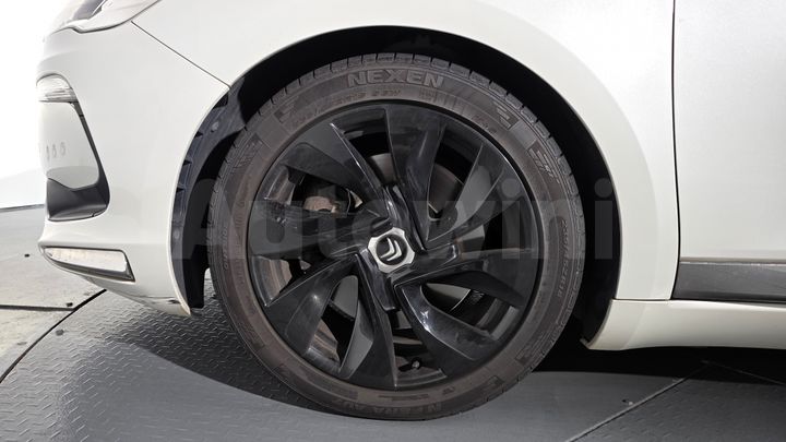 Citroen DS5