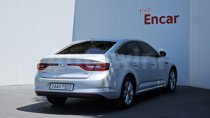 Renault SM6 2019 — 2