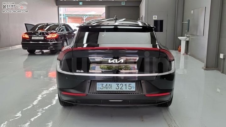 Kia EV6 2021 — 4