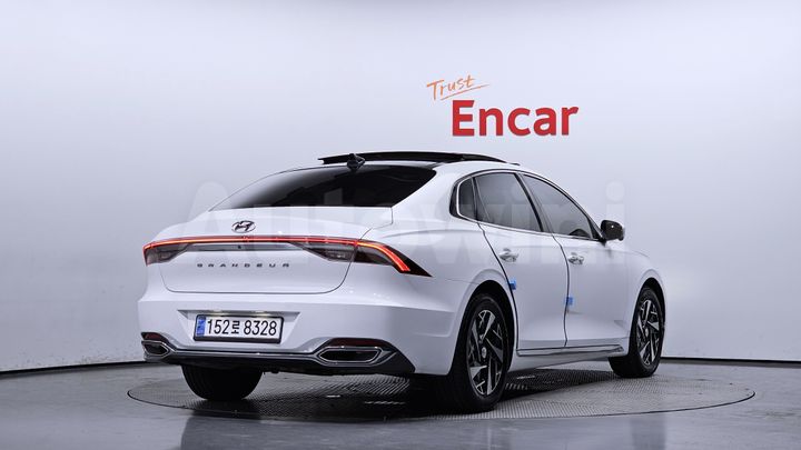 Hyundai Grandeur 2022 — 2