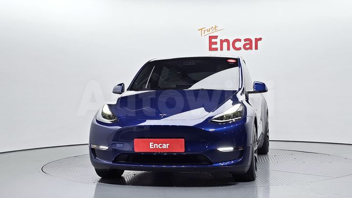Tesla Model Y 2021 — 4