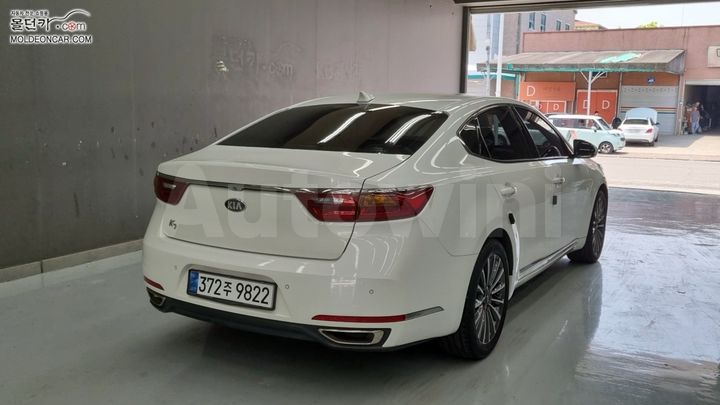 Kia K7 2017 — 2