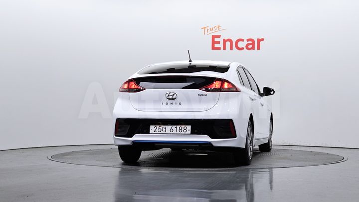 Hyundai Ioniq 2019 — 4
