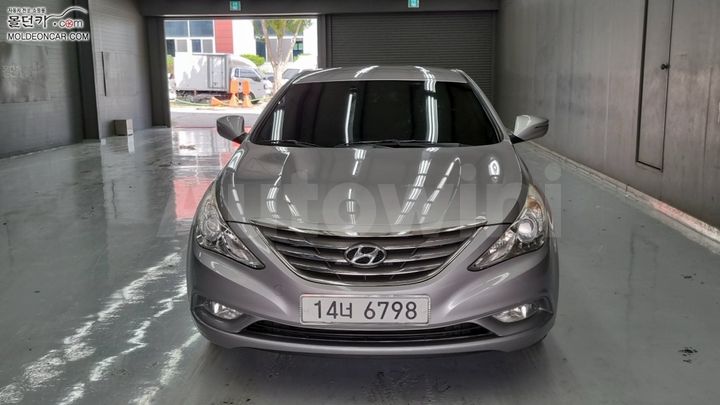 Hyundai Sonata 2011 — 3