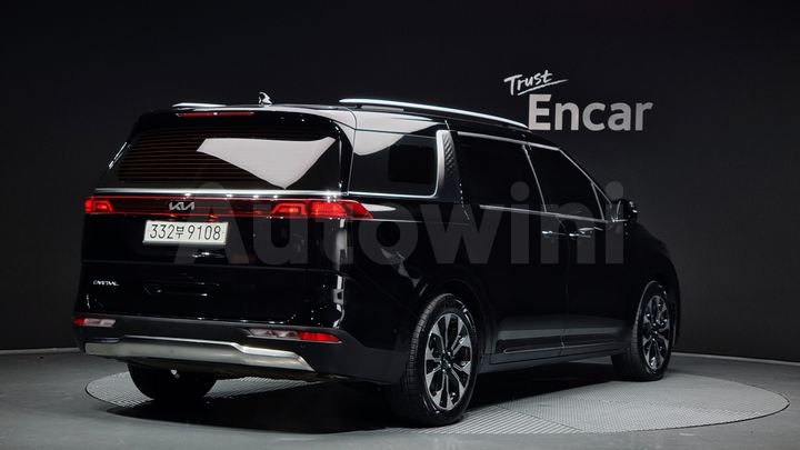 Kia Carnival 2023 — 2