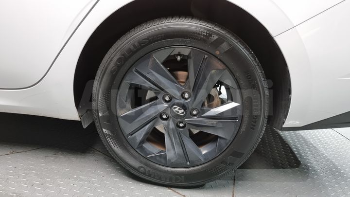 Hyundai Avante 2022 — 5