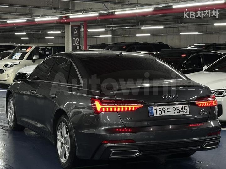 Audi A6 2021 — 4