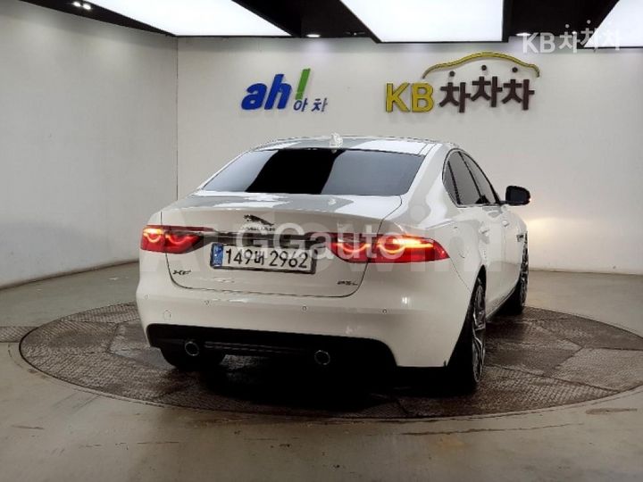 Jaguar XF 2017 — 3