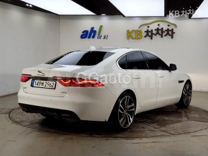 Jaguar XF 2017 — 4