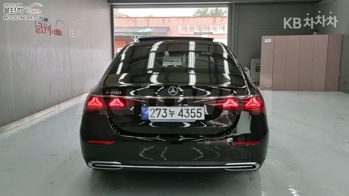 Mercedes Benz E Class 2024 — 4