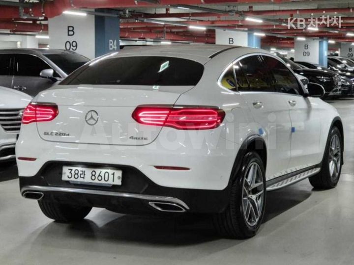 Mercedes Benz GLC Class 2018 — 3
