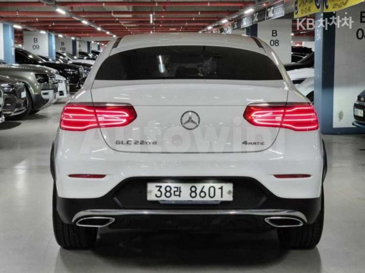 Mercedes Benz GLC Class 2018 — 4