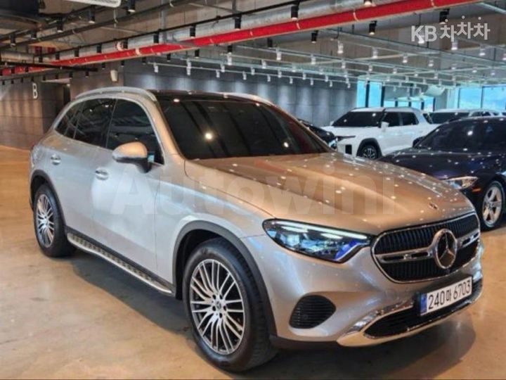 Mercedes Benz GLC Class 2024 — 3