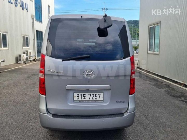 Hyundai Starex 2016 — 3