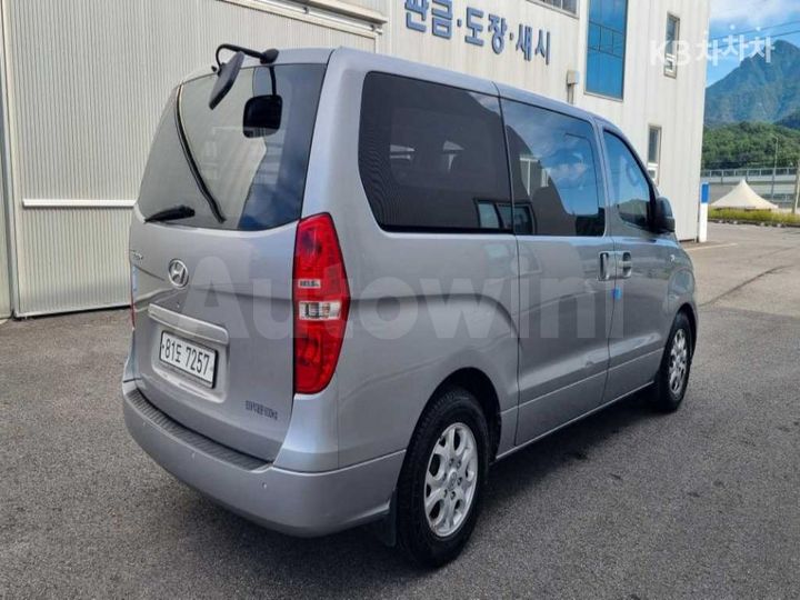 Hyundai Starex 2016 — 4