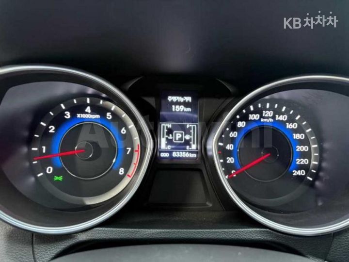Hyundai Avante 2015 — 3