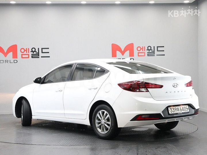 Hyundai Avante 2020 — 4