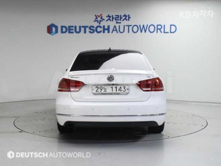 Volkswagen Passat 2015 — 4