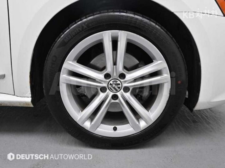 Volkswagen Passat 2015 — 5