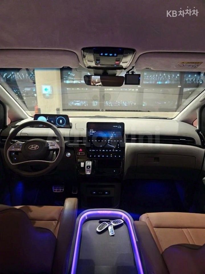 Hyundai Staria 2024 — 3