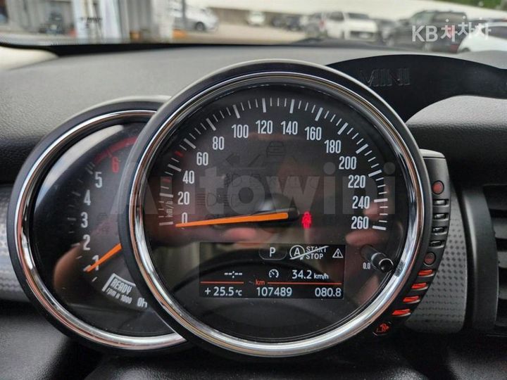 Mini Cooper 2015 — 5