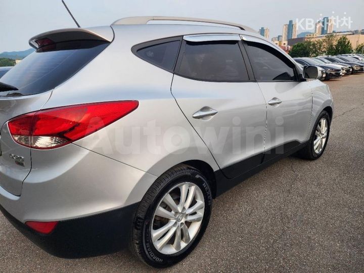 Hyundai Tucson 2010 — 5